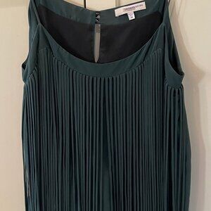 Lavender Brown Sleeveless Fringe Top in Forest Green, Size M